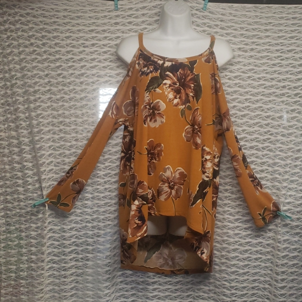 Open Shoulder Long Sleeve Floral Shirt